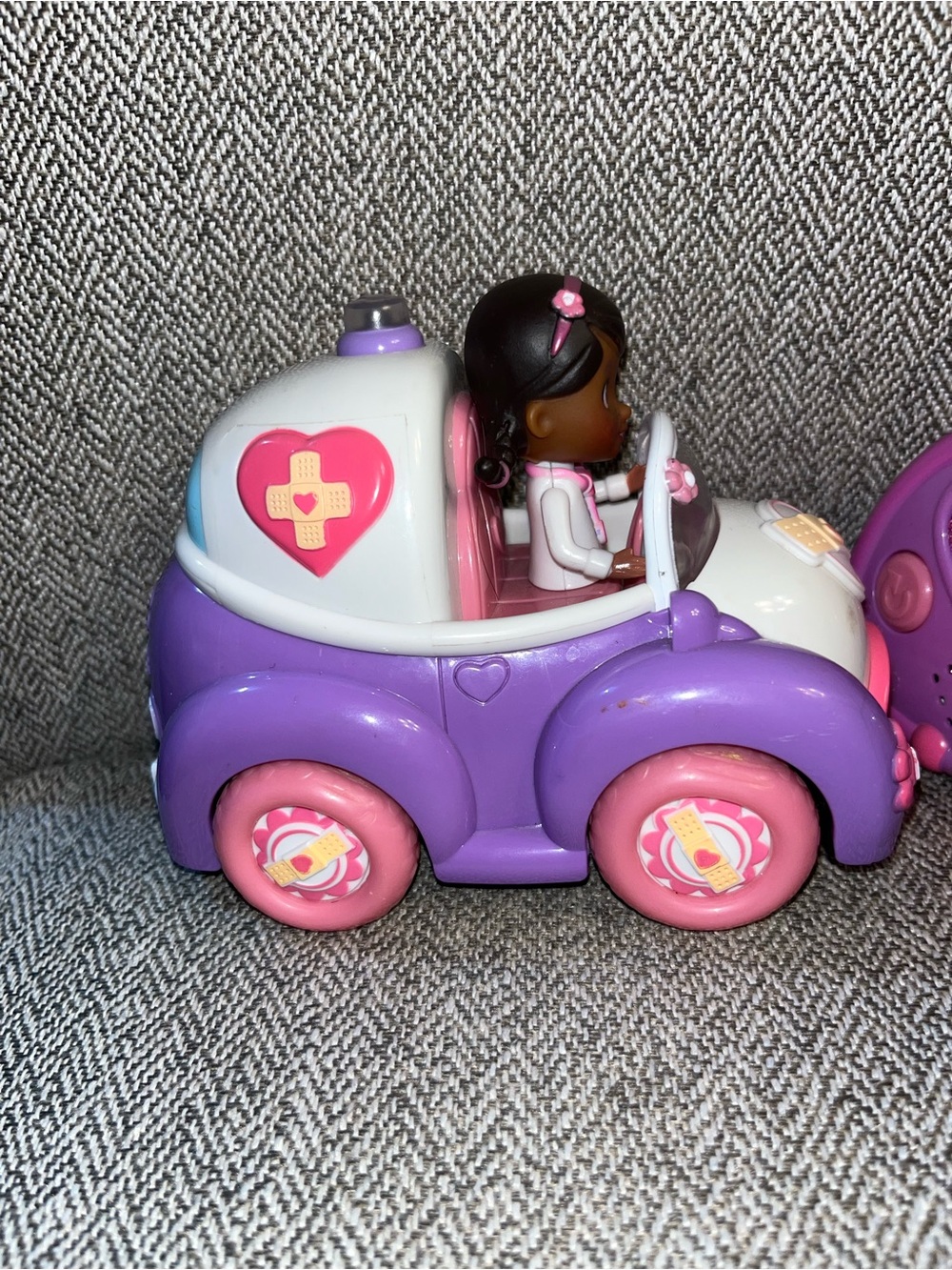 Doc McStuffins Remote Control Car RC Vehicle with Doc Figure & Controller RARE - Picture 4 of 6